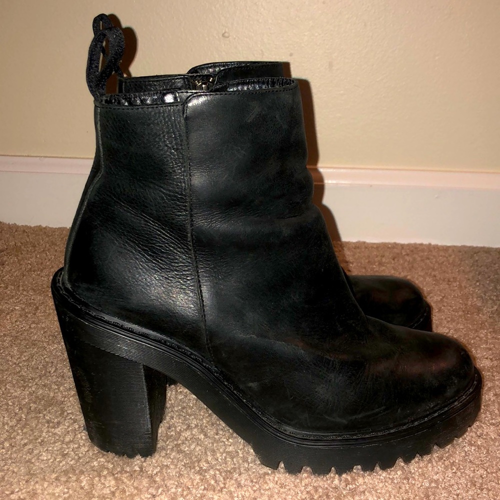 Black Women Size 9 Doc Marten Ankle Booties